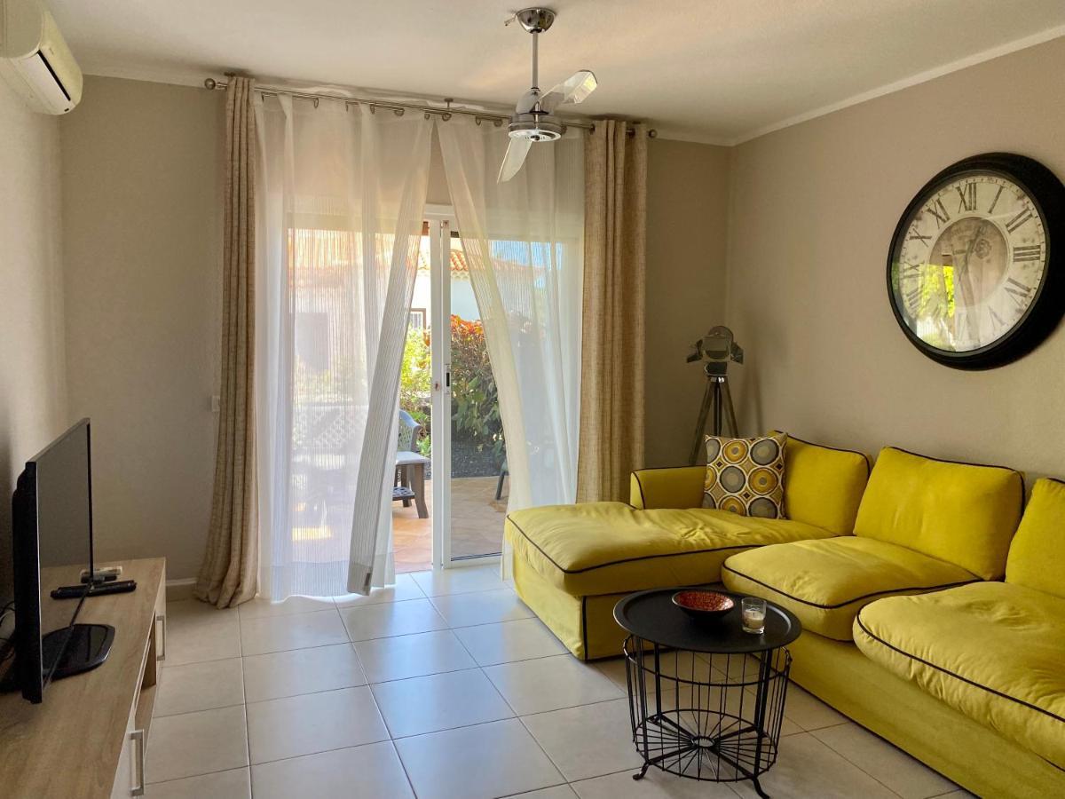 Juangy'S Apartments In Las Adelfas Golf Del Sur سان ميغيل ذي أبونا المظهر الخارجي الصورة