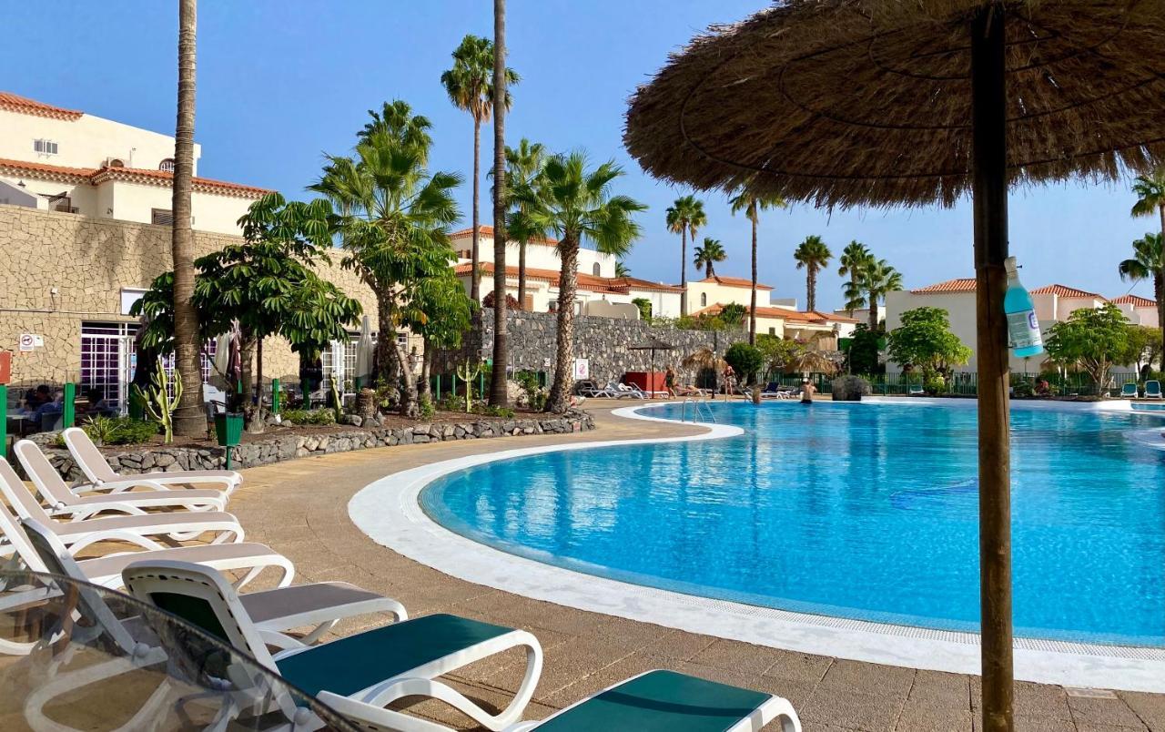 Juangy'S Apartments In Las Adelfas Golf Del Sur سان ميغيل ذي أبونا المظهر الخارجي الصورة