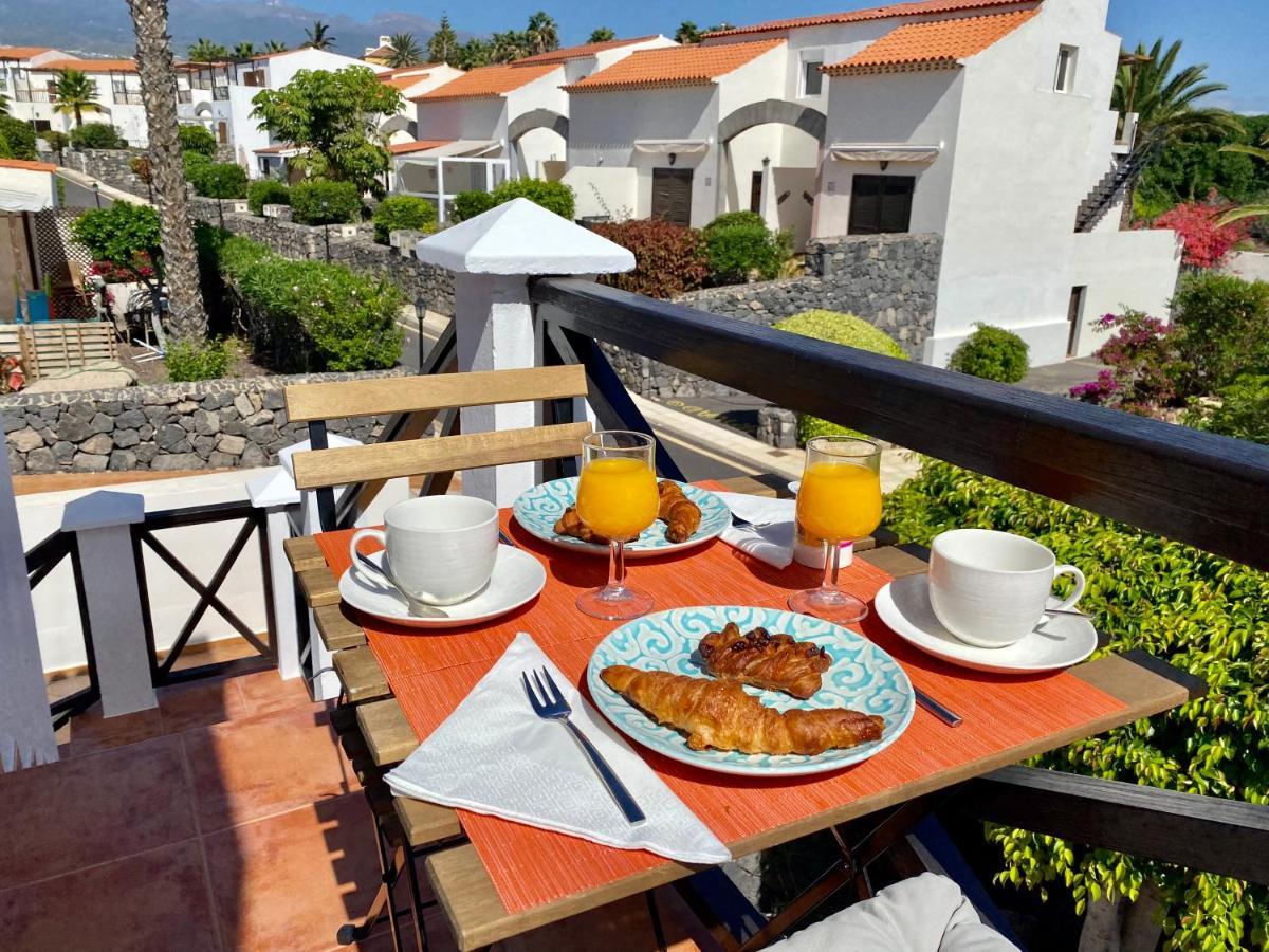 Juangy'S Apartments In Las Adelfas Golf Del Sur سان ميغيل ذي أبونا المظهر الخارجي الصورة