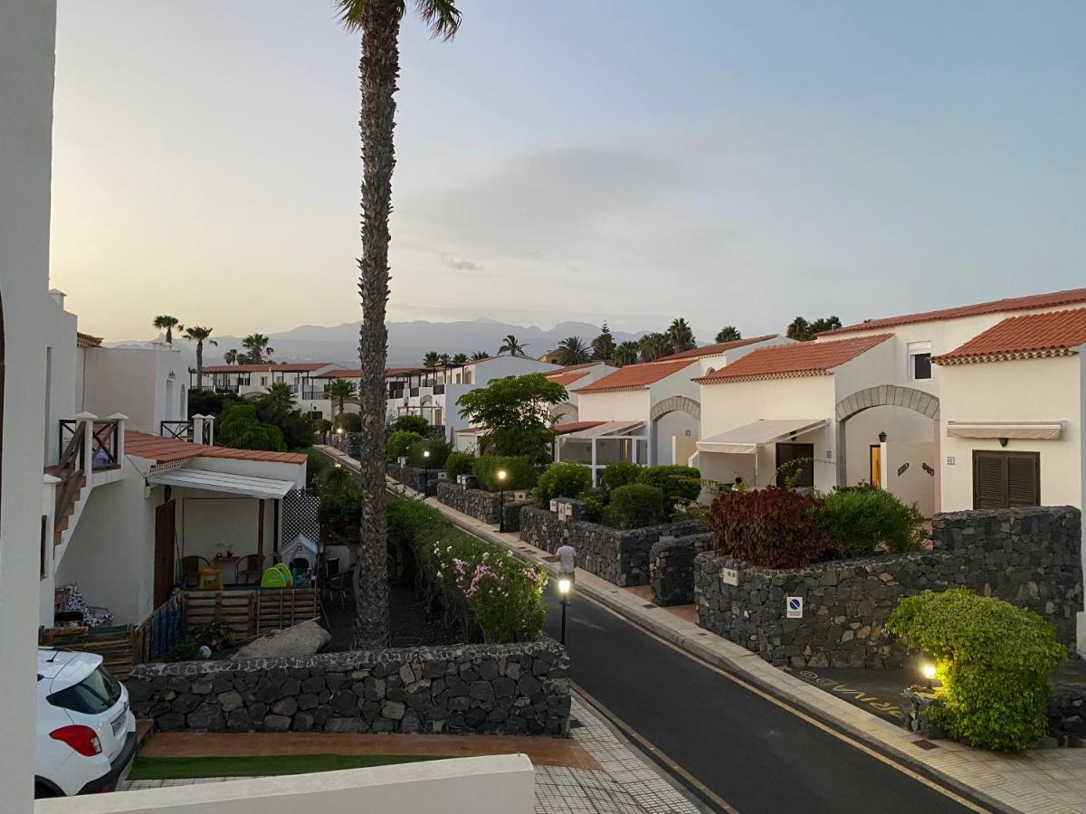 Juangy'S Apartments In Las Adelfas Golf Del Sur سان ميغيل ذي أبونا المظهر الخارجي الصورة