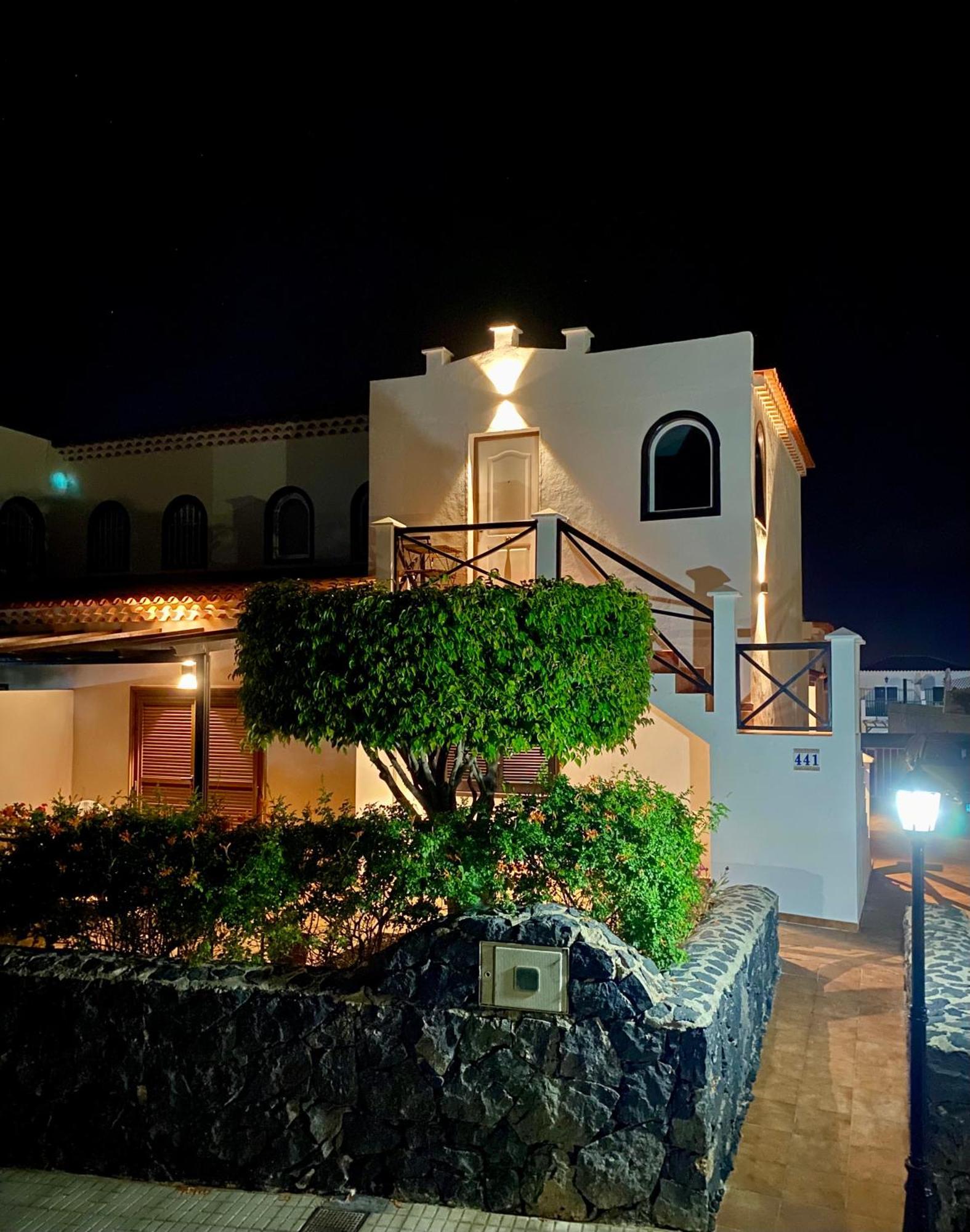Juangy'S Apartments In Las Adelfas Golf Del Sur سان ميغيل ذي أبونا المظهر الخارجي الصورة