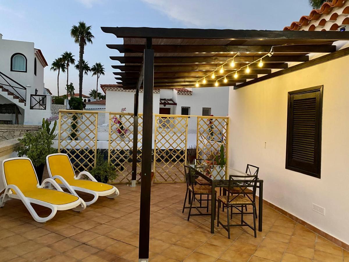 Juangy'S Apartments In Las Adelfas Golf Del Sur سان ميغيل ذي أبونا المظهر الخارجي الصورة