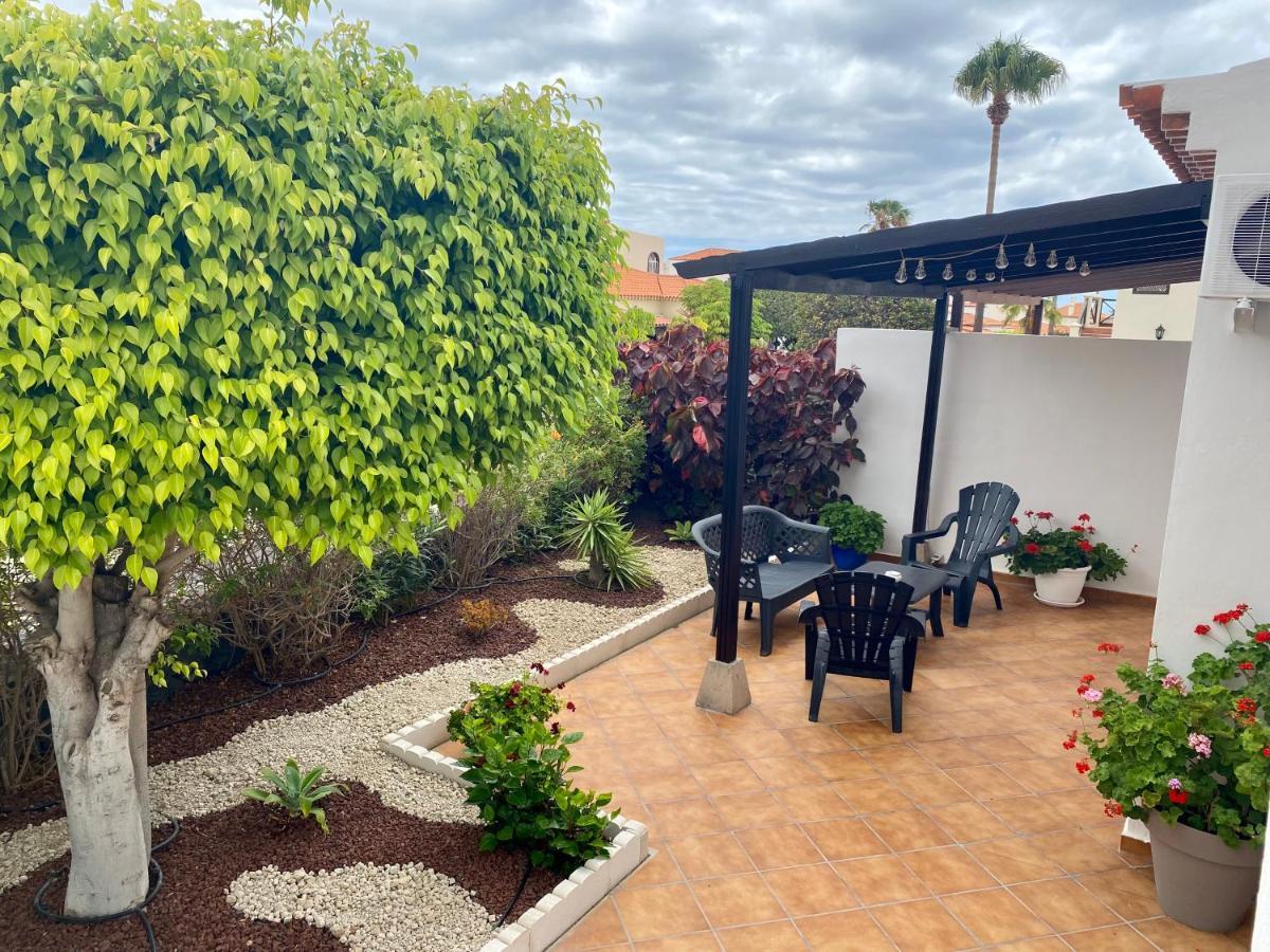 Juangy'S Apartments In Las Adelfas Golf Del Sur سان ميغيل ذي أبونا المظهر الخارجي الصورة